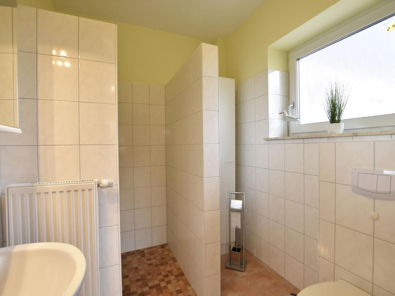 Peaceful Apartment In Zierow With Terrace Eksteriør bilde